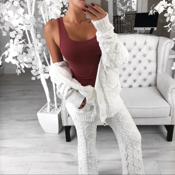 OUTT OF STOCKK - Picture 3 of 6